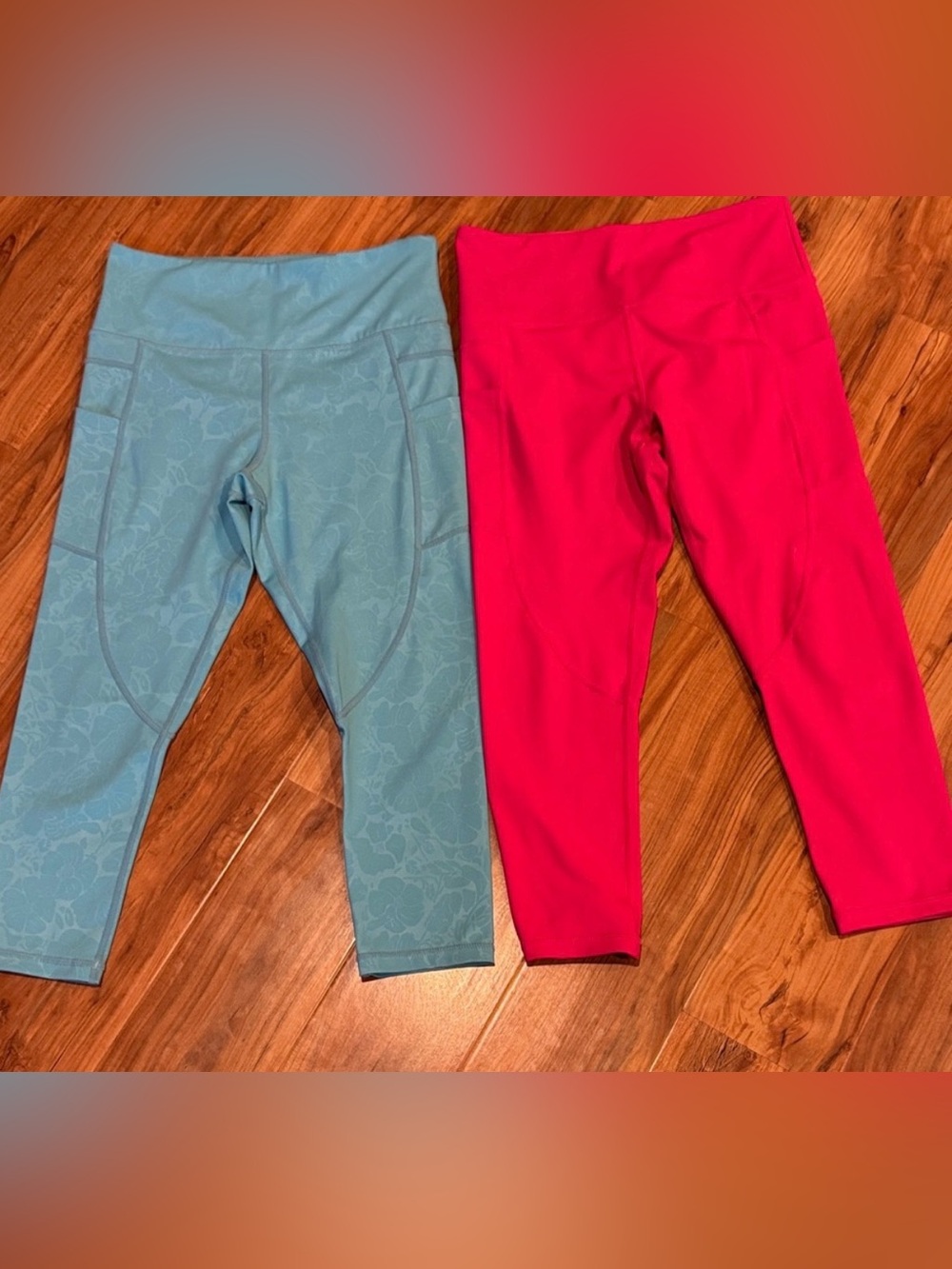 Zyia Women’s Performance Capris  size 6/8 runs more like a small